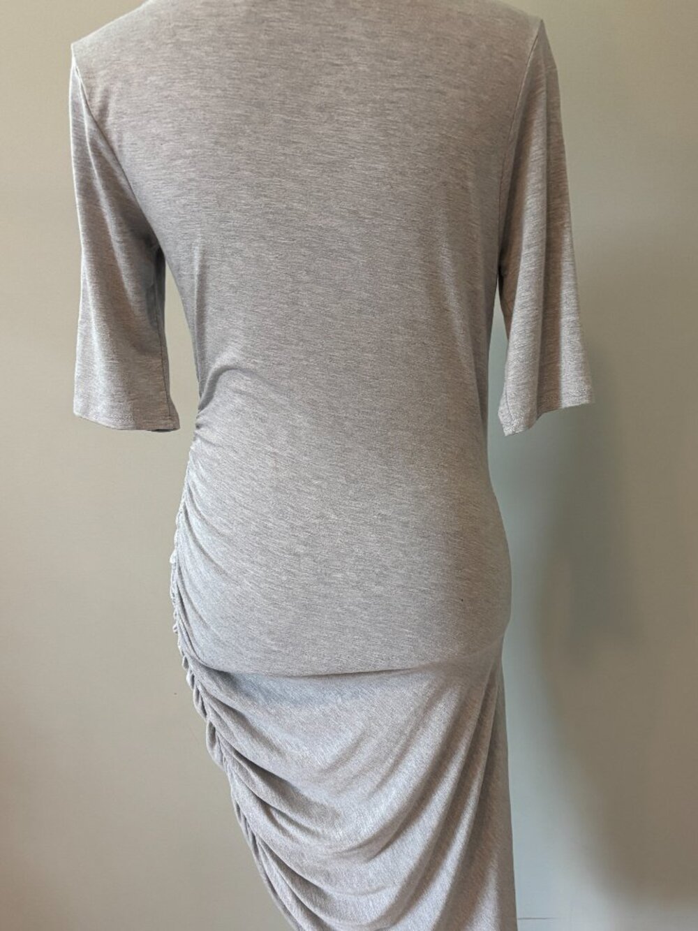 Lulu's Gray Ruched Bodycon Dress 3/4 Sleeve M Like New - Picture 3 of 5